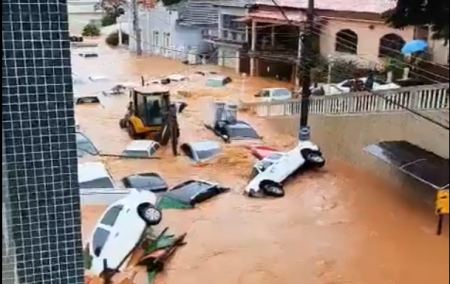 Η Βραζιλία στη «δίνη» φονικών βροχοπτώσεων: Πέντε νεκροί, 18 αγνοούμενοι και ποτάμια που ξεχειλίζουν