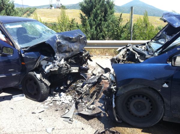 Θερίζουν τα τροχαία στην Στερεά - 7 νεκροί και 8 τραυματίες