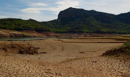 Η Βαρκελώνη ξεμένει από νερό, η χειρότερη ξηρασία εδώ και 1.200 χρόνια: Απαγόρευση πλυσίματος αυτοκινήτων και άλλα μέτρα