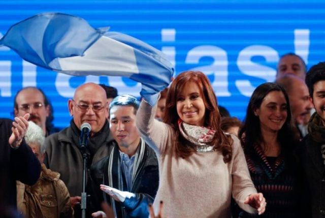 Αργεντινή: Η Κίρσνερ καταγγέλλει τον πολιτικό της διωγμό