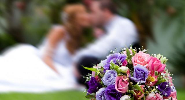 Χαμός σε γάμο στις Σέρρες: Επιτέθηκαν σε εφοριακούς που έκαναν έλεγχο (vid)