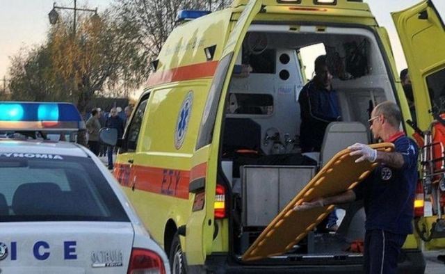 Φορτηγό έπεσε πάνω σε σταματημένο αυτοκίνητο στην Εγνατία, νεκρή μία γυναίκα