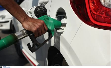 Βενζινοπώλες: Καθοριστικό ρόλο για τις υψηλές τιμές στην βενζίνη παίζουν οι διεθνείς τιμές του πετρελαίου