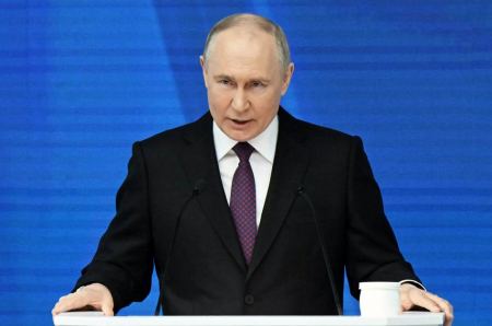 Η ΕΕ απαντά στις απειλές Πούτιν για πυρηνικό πόλεμο: «Εξαπατά το ίδιο του το έθνος – Αυτός είναι υπεύθυνος για όλες τις συνέπειες»