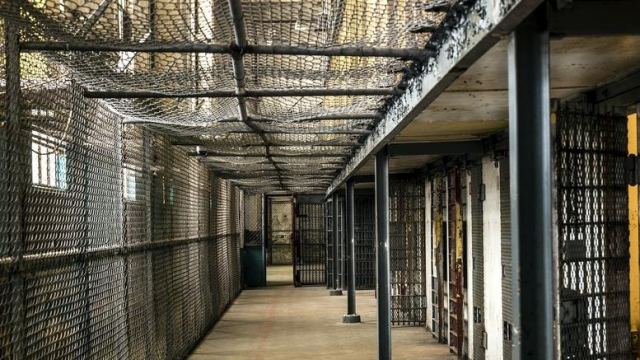 Ισοβίτες Αφροαμερικανοί «δολοφόνοι» αθωώθηκαν μετά από 36 χρόνια στη φυλακή