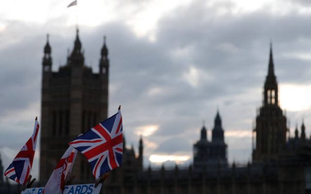 Brexit σε όσους δεν μιλούν αγγλικά – Τα προσόντα για να εργαστεί κανείς στη Βρετανία