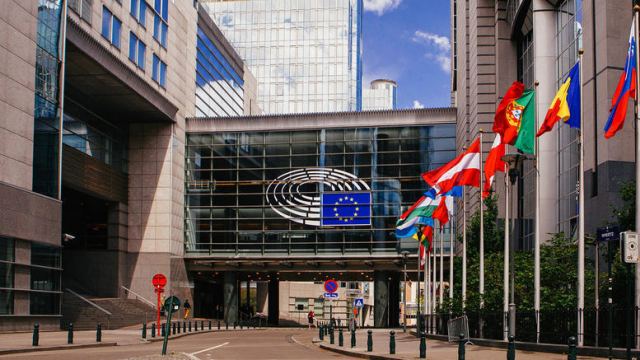 Αντίδραση από ΕΕ για το τουρκικό «πάγωμα» της συμφωνίας επανεισδοχής