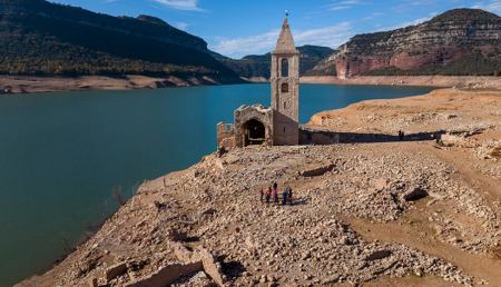 Η ξηρασία του τουρισμού: Η επανεμφάνιση του «χωριού - φάντασμα» Vilanova de Sau
