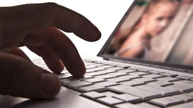 Τα &quot;παιχνίδια&quot; 61χρονου στο διαδίκτυο δεν ήταν...αθώα - Συνελήφθη για παιδική πορνογραφία