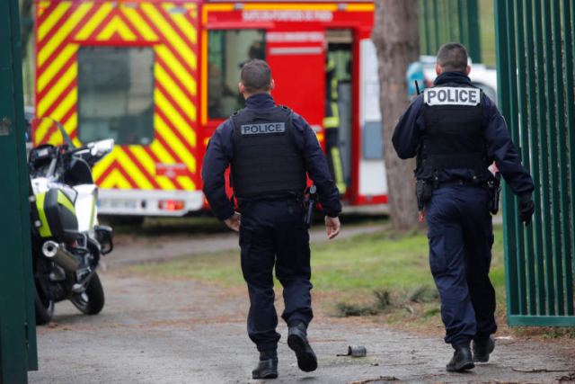 Παρίσι: Ένας νεκρός από επίθεση με μαχαίρι, πολλοί οι τραυματίες