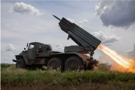 Το Κίεβο ζητάει 300 τεθωρακισμένα οχήματα, 80 μαχητικά αεροσκάφη F-16 και 10 αντιαεροπορικά από τους συμμάχους