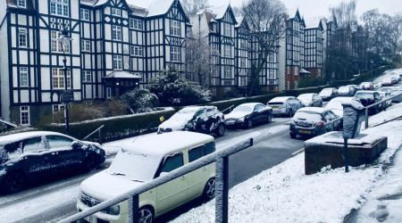 Βρετανία: Προβλήματα στις μετακινήσεις λόγω χιονοπτώσεων - Στους -15°C έπεσε η θερμοκρασία