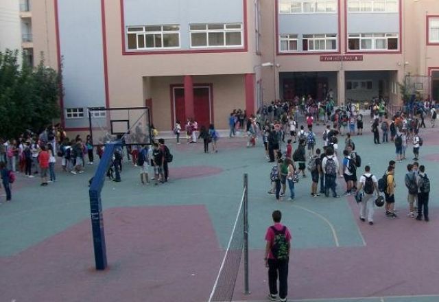 Τραυματισμός μαθητών από κροτίδα στη Χαλκίδα: Ταυτοποιήθηκαν οι δράστες