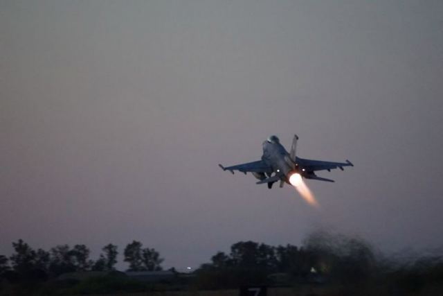 Η Ουκρανία αναμένει τα πρώτα της F-16 τον Ιούνιο