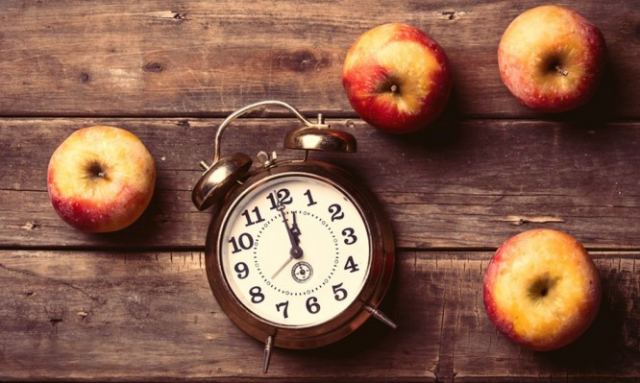 H καλύτερη ώρα για να τρώμε φρούτα – 5 μύθοι και η αλήθεια