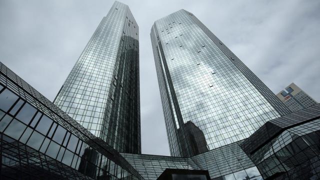 NYT: Υπό έρευνα η Deutsche Bank για ξέπλυμα χρήματος
