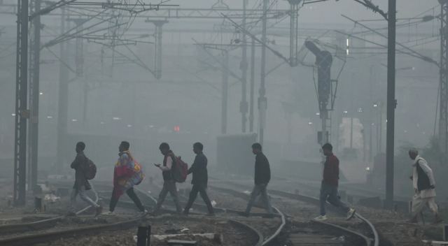 Το Νέο Δελχί θα περιορίσει τη χρήση αυτοκινήτων για να μειώσει την ατμοσφαιρική ρύπανση
