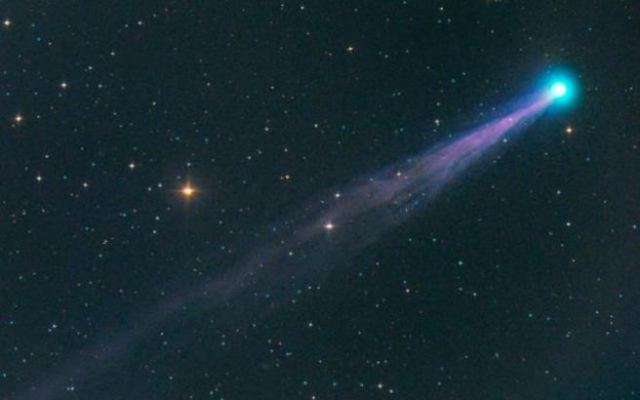 Ασυνήθιστος κομήτης με πρασινωπή απόχρωση πλησιάζει τη Γη