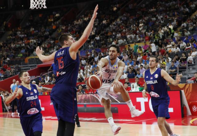 «Βόμβα» στο Μουντομπάσκετ! Η Αργεντινή απέκλεισε τη Σερβία και πέρασε στα ημιτελικά