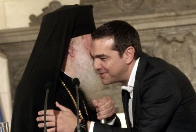 Αρχιεπίσκοπος Ιερώνυμος: “Κλείνει το μάτι” στον Τσίπρα και στηρίζει την συμφωνία!