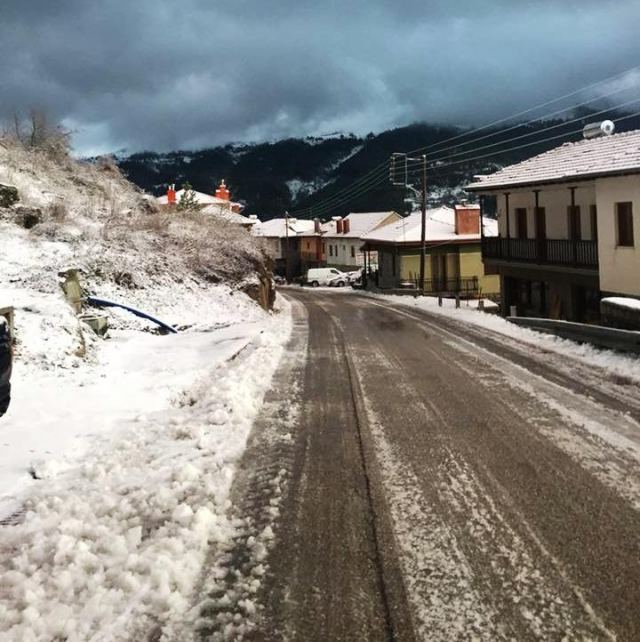 Χιόνια στον νομό Ιωαννίνων – Στα λευκά Μέτσοβο, Ζαγόρι και Κόνιτσα [pics]