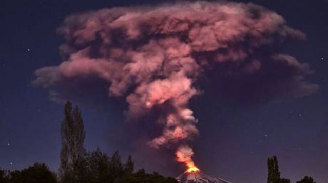 Εκπληκτικές φωτογραφίες του ηφαιστείου στη Χιλή