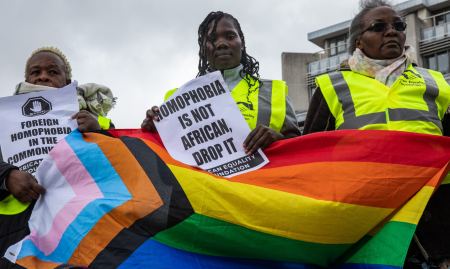 Ουγκάντα: Εγκρίθηκε νόμος κατά της ομοφυλοφιλίας - Προβλέπει θανατική ποινή και ισόβια