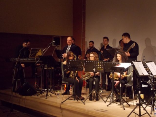 Υπέροχη η συναυλία της Big Band του Δήμου Λαμίας στη Νάουσα - ΒΙΝΤΕΟ