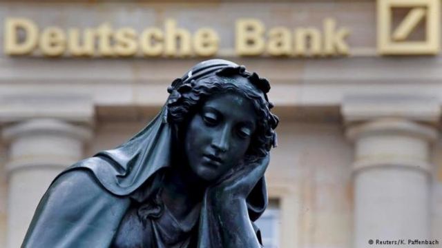 Deutsche Bank: Tρομάζουν οι &quot;σκελετοί στην ντουλάπα&quot; του γερμανικού κολοσσού