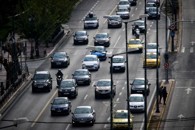Τέλη κυκλοφορίας 2020: Τι θα πληρώσουν οι ιδιοκτήτες αυτοκινήτων
