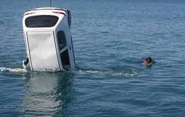 Τραγικός θάνατος για 29χρονη - Έπεσε με το αυτοκίνητο στη θάλασσα (ΦΩΤΟ)