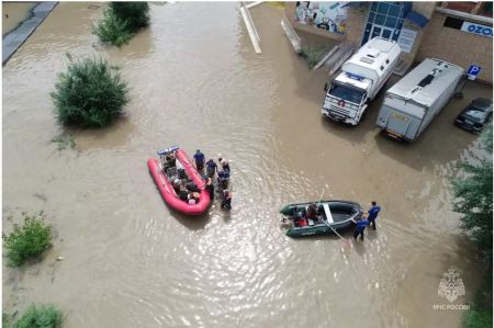 Ρωσία: Χιλιάδες σπίτια πλημμύρισαν στην Άπω Ανατολή λόγω του τυφώνα Χανούν