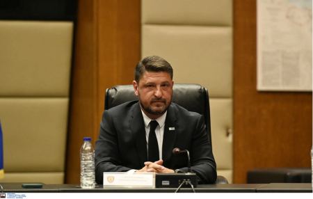 Περιφερειακές εκλογές 2023: Παραιτήθηκε από υφυπουργός Εθνικής Άμυνας ο Χαρδαλιάς