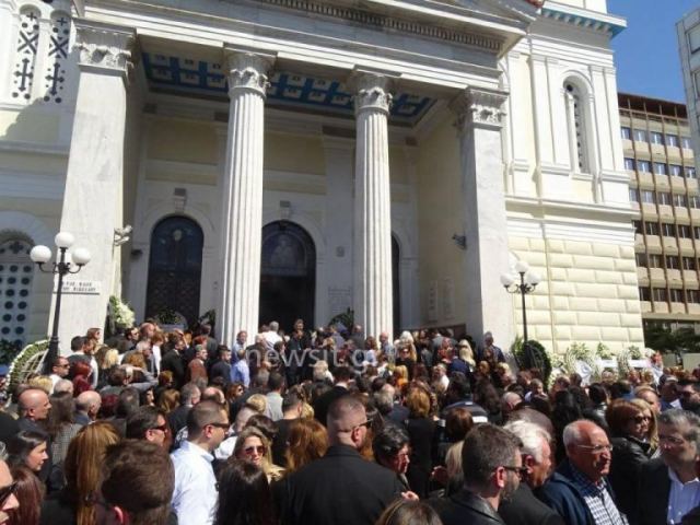Στέλιος Σκλαβενίτης: Πλήθος κόσμου στην κηδεία του