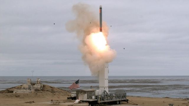 ΗΠΑ: Tο Πεντάγωνο προχώρησε σε δοκιμή συμβατικού πυραύλου μέσου βεληνεκούς