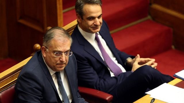 Με ιστορική πλειοψηφία 288 βουλευτών εγκρίθηκε το νομοσχέδιο για την ψήφο των Ελλήνων του εξωτερικού