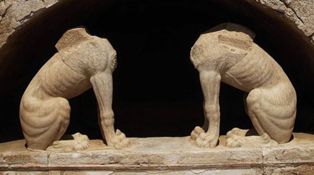 Αμφίπολη: Είναι η Ολυμπιάδα ο νεκρός του τάφου ;