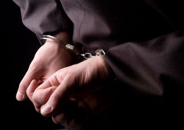 Συνέλαβαν 45χρονο Λαμιώτη για ναρκωτικά και λαθραίο καπνό