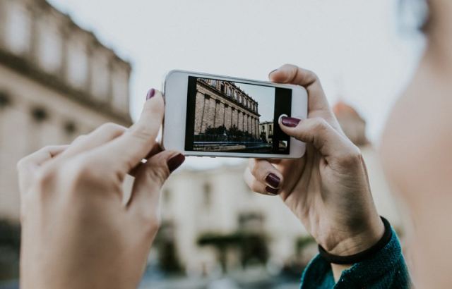 Ξενοδοχείο σας νοικιάζει… instagramer και ανεβάζει φωτογραφίες ενώ εσείς κάνετε διακοπές