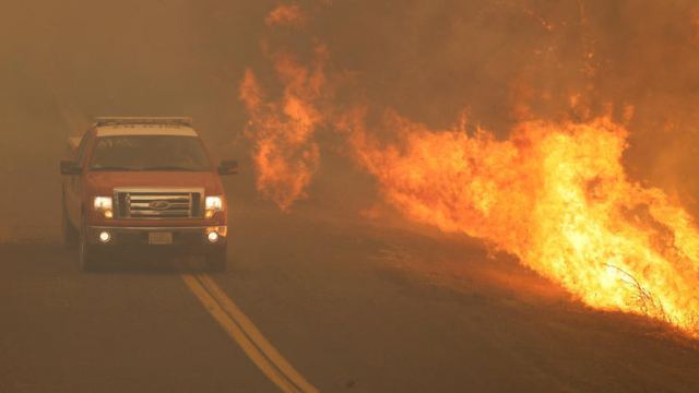 Υπό έλεγχο μετά από 17 ημέρες η φωτιά στην Καλιφόρνια