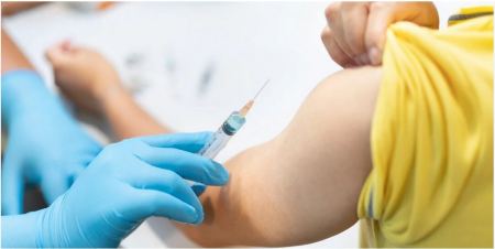 Γρίπη, πνεμονιόκοκκος: Πότε πρέπει να εμβολιαστούμε