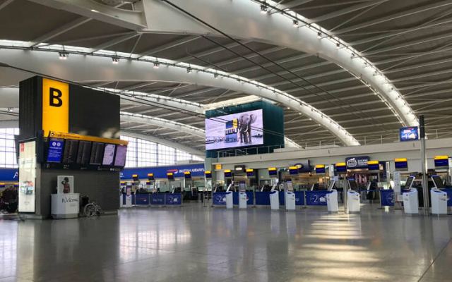 Κορωνοϊός στη Βρετανία: Τα μεγαλύτερα αεροδρόμια ζητούν κρατική βοήθεια