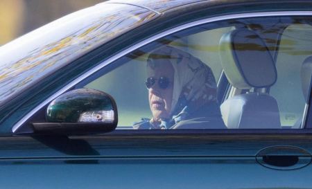Βγαίνει σε δημοπρασία το αγαπημένο αυτοκίνητο της Βασίλισσας Ελισάβετ