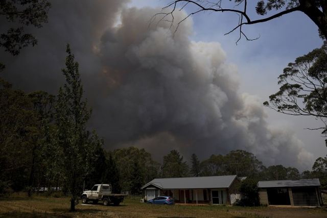 Πάνω από 100 πυρκαγιές μαίνονται στην Αυστραλία