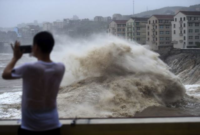 Τουλάχιστον 44 οι νεκροί από το διπλό πλήγμα του τυφώνα στην Κίνα