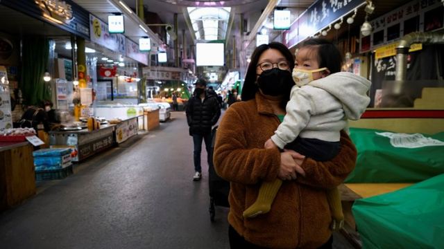 Κοροναϊός: Αυξάνεται ο αριθμός των νεκρών σε Κίνα και Νότια Κορέα