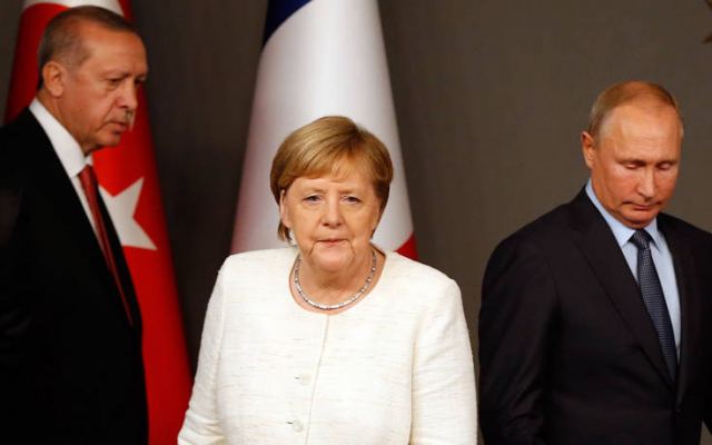 Συνομιλία Μέρκελ με Πούτιν και Ερντογάν για τη λιβυκή σύγκρουση