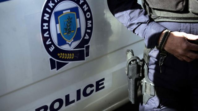 Πολυμελής ομάδα ατόμων επιτέθηκε σε αστυνομικούς στο κέντρο της Αθήνας - Εξι συλλήψεις