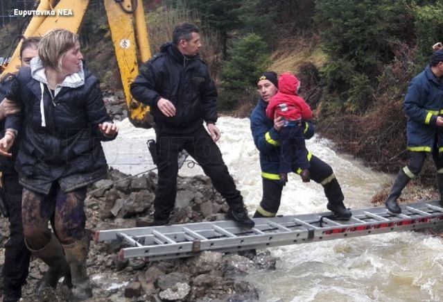 ΒΙΝΤΕΟ και ΦΩΤΟ από την επιχείρηση διάσωσης στο Κρίκελλο Ευρυτανίας