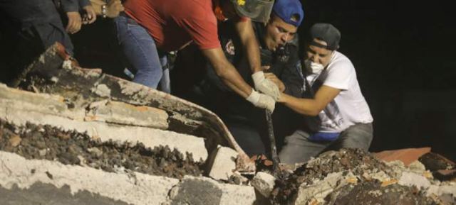 «Φρίντα Σοφία»: Η θαμμένη ζωντανή μαθήτρια στα ερείπια του σχολείου [εικόνες]
